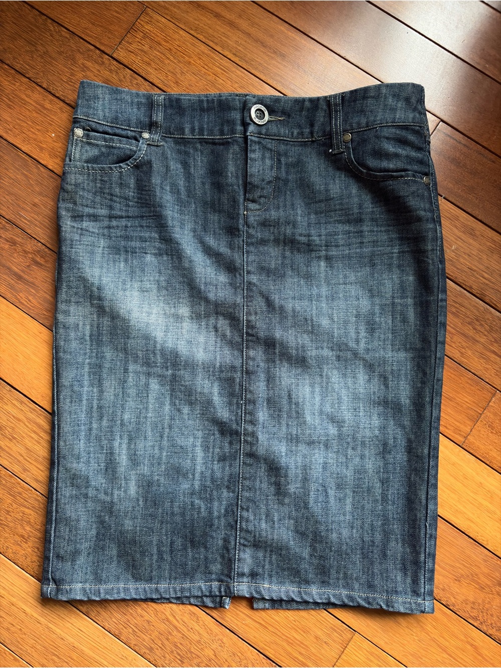 Size 6 Arden B. Indigo Denim Skirt